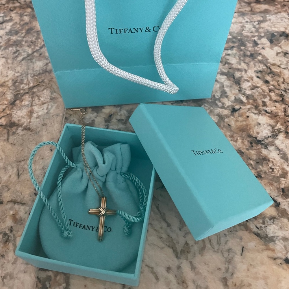 Tiffany & Co.18K Yellow Gold Cross 16inch Necklace